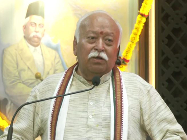 "Our identity is Hindu and we should say it with pride": Mohan Bhagwat