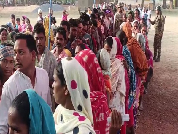Lok Sabha polls: Tripura records 34.54 per cent voter turnout, West Bengal 33.56 per cent till 11 am