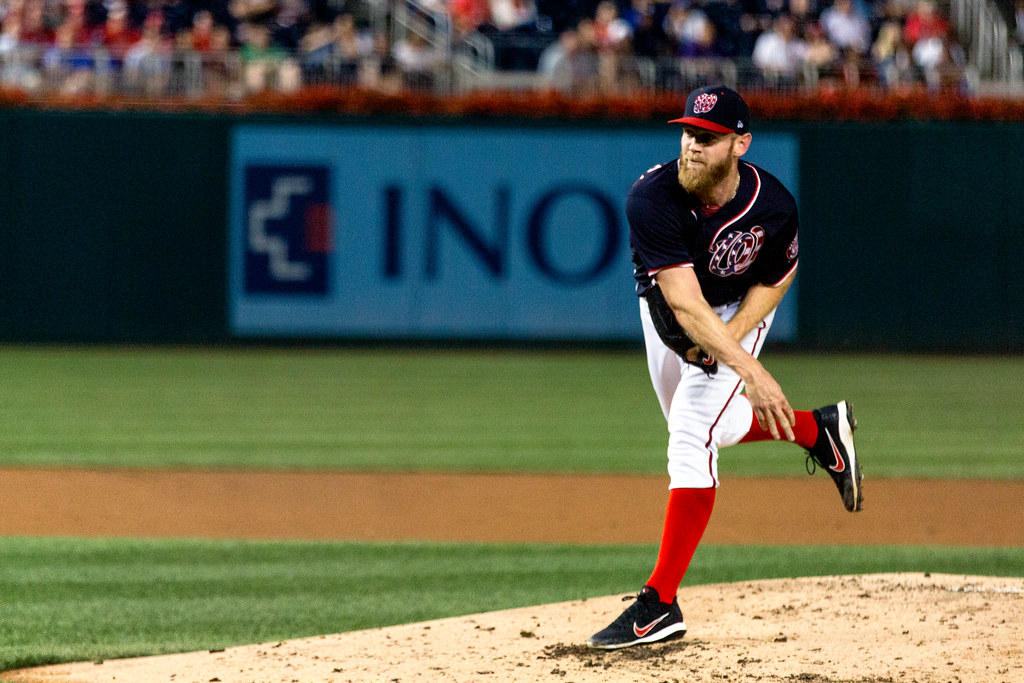 Reports: Strasburg agrees to 7-year, $245M contract