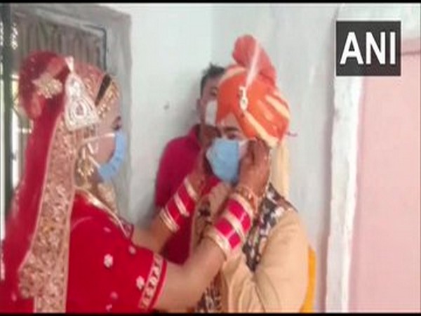Wearing masks, Rajasthan couple gets married amid lockdown