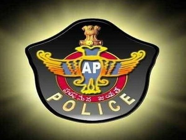 Andhra Pradesh: Anakapalli SP instructs police officers to remain vigilant against sale of loose petrol, illicit liquor  
