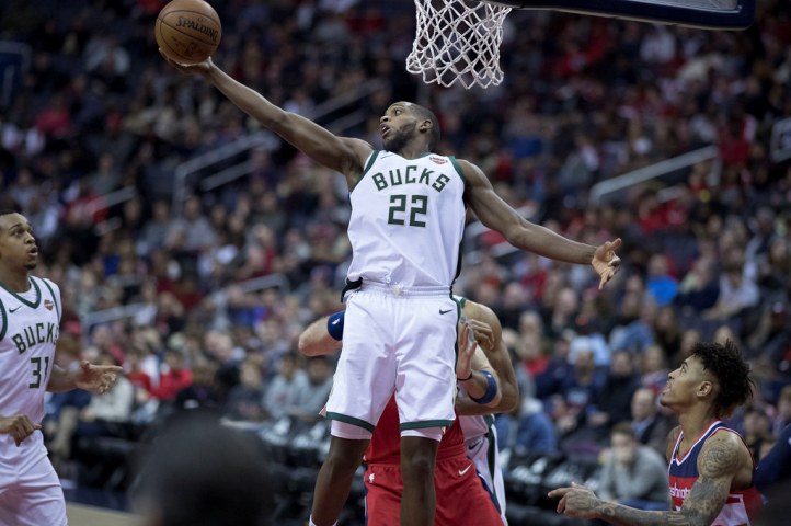 Bucks' Middleton (thigh) out 3-4 weeks