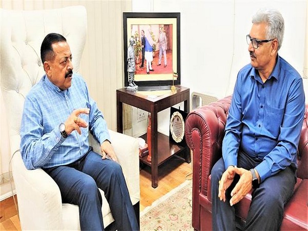 NHPC briefs Union Minister Jitendra Singh about its ongoing projects in J-K