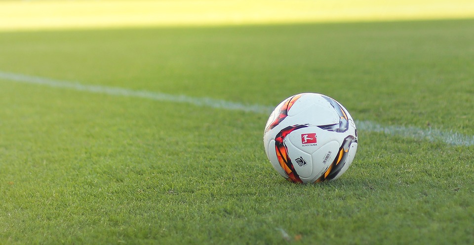 Soccer-Bundesliga teams in isolation ahead of season restart