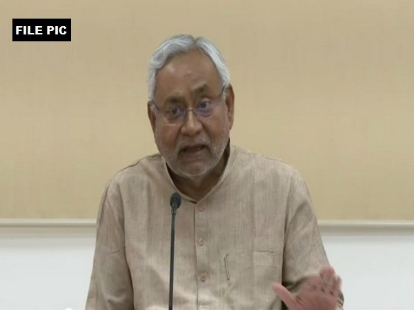 Nitish kicks of poll campaign, "15 yrs vs 15 yrs" will be the battle cry