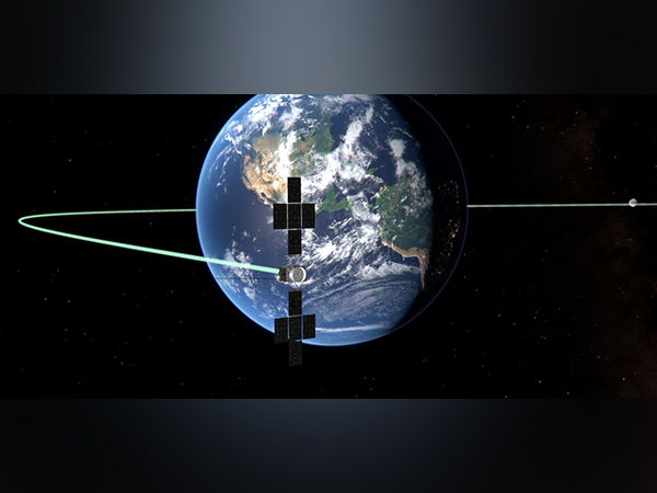 ESA's JUICE Spacecraft to Perform Historic Lunar-Earth Gravity Assist Flyby