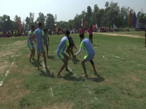 J-K's sports department starts district level competitions in Srinagar 