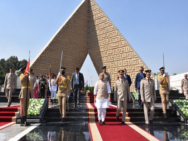Defence Minister Rajnath Singh lays wreath at Unknown Soldier Memorial Tomb in Cairo