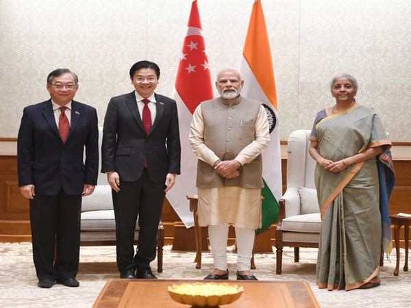 Joint India-Singapore ministerial delegation calls upon PM Modi in New Delhi 