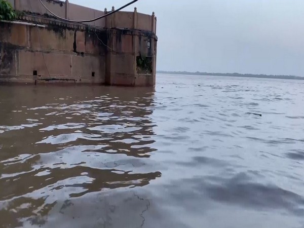 Heavy Rains Submerge Tulsi Ghat and Flood Northern Uttar Pradesh