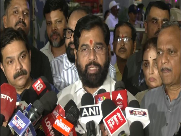 Maharashtra CM Eknath Shinde Criticizes Congress-NC Alliance Over Article 370 and 26/11 Attacks