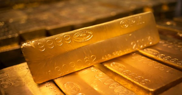 Gold rises on jewellers' buying; silver slides