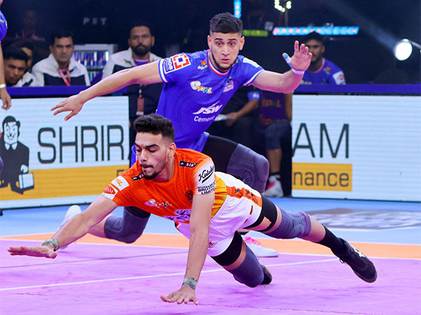 Puneri Paltan Triumphs Over Haryana Steelers in Thrilling PKL Opener