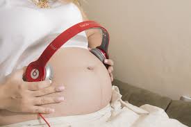How music can help expectant mothers during pregnancy