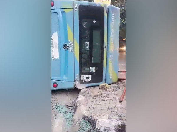 Three injured as DTC electric bus overturns in Delhi's Rohini Sector 15