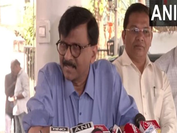 Sanjay Raut Criticizes Fadnavis Amid Maharashtra Law & Order Chaos