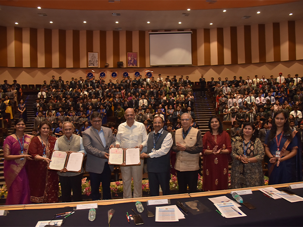 Sri Balaji University, Pune and Confederation of NGOs of Rural India sign MoU to collaborate on curriculum design and research in social development