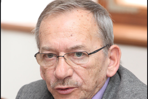 Chairman of Czech upper house of parliament dies