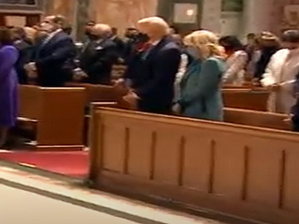 Biden attends mass with Republican, Democratic Congress leaders ahead of inauguration