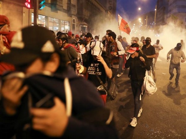 Clashes between protesters, police intensify as thousands rally in Peru