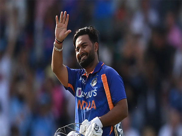 "I absolutely love the bloke": Ricky Ponting reflects on chat with Rishabh Pant