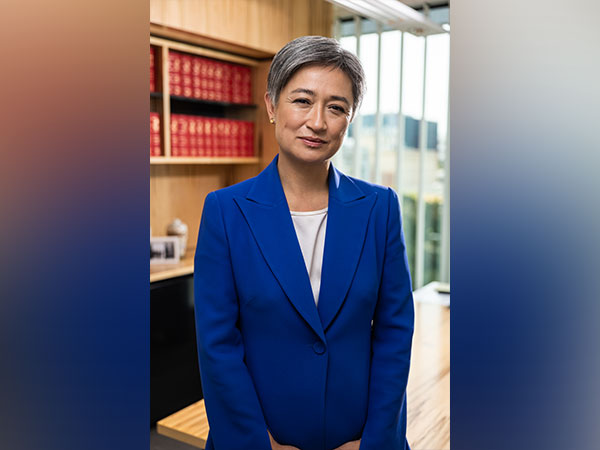 Penny Wong Confident in AUKUS Amidst Trump's Defence Proposals