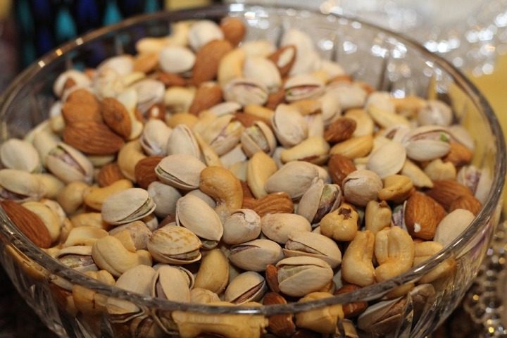 Health News Roundup: Eating nuts might help limit weight gain; Legionnaire's outbreak and more