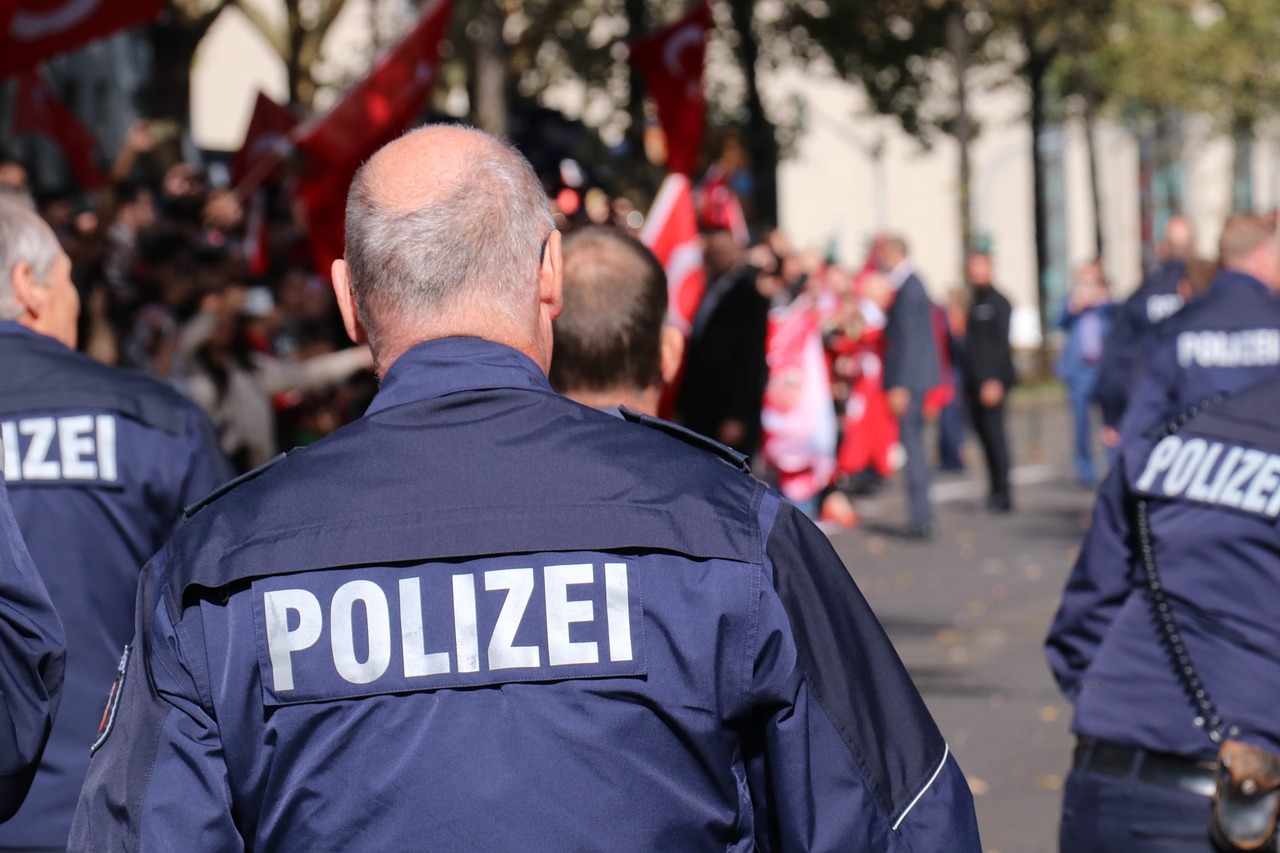 German police investigate illegal workers in meatpacking industry
