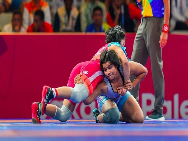 Divya Kakran becomes 2nd Indian woman to win gold at Asian Wrestling Championship