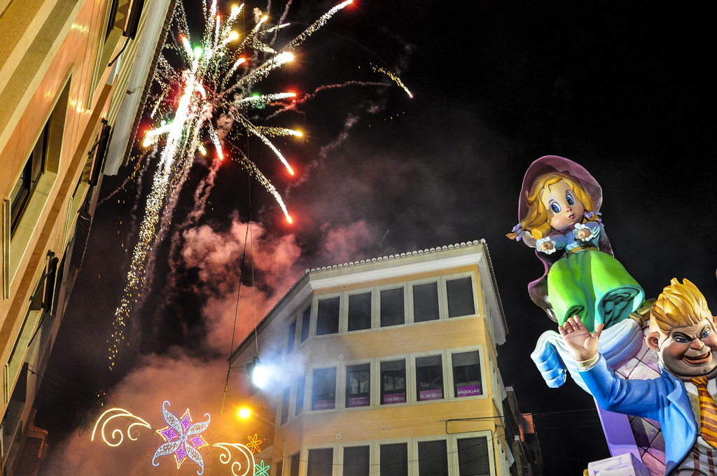 Las Fallas festival lights up mediterranean sky 