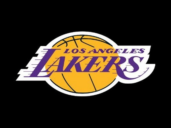 Two LA Lakers players test positive for COVID-19