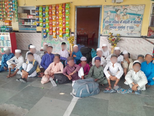 Children being taken to madrasas from Bihar rescued in Gorakhpur
