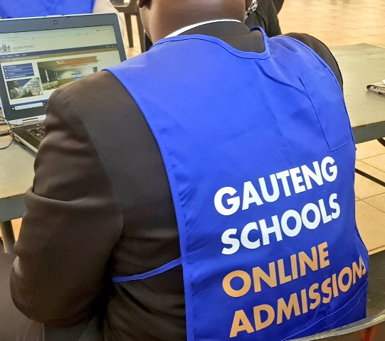 Over 73 000 Grade 1 and 8 online applications recorded in Gauteng 