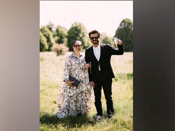 Anil Kapoor thanks fans for anniversary wishes, reveals how May 19 became best day of their lives