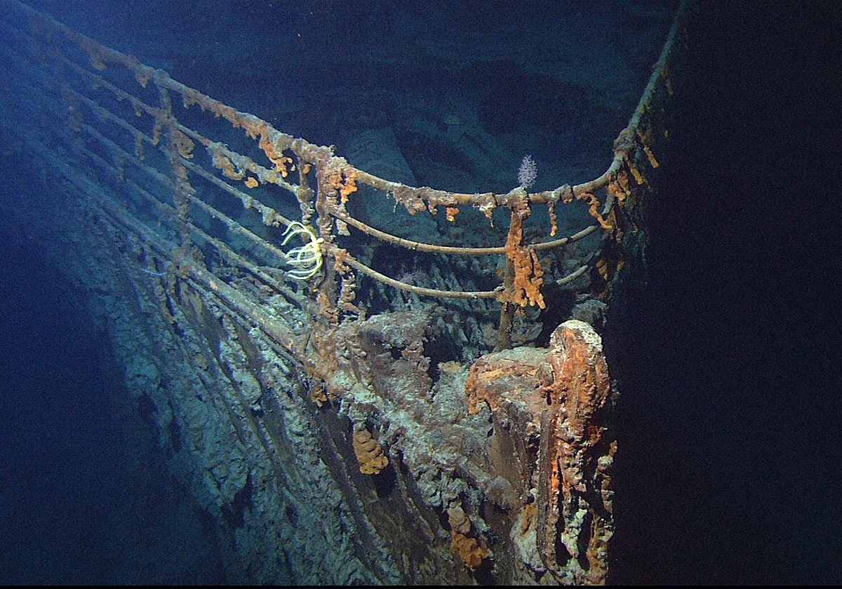 FACTBOX-Who died on tourist submersible to Titanic wreckage?