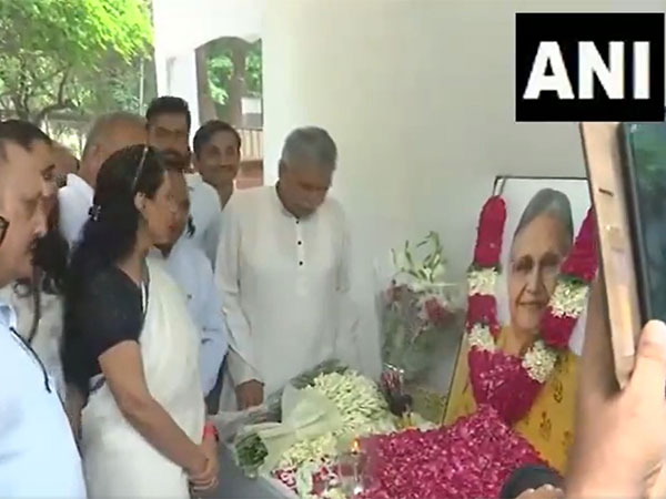 Congress Pays Tribute to Sheila Dikshit on Her Death Anniversary