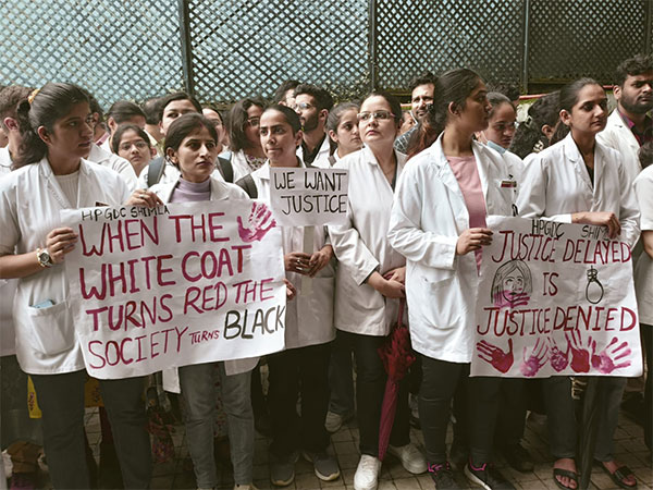 Doctors Rally in Shimla for Justice and Safety Reforms After Kolkata Tragedy