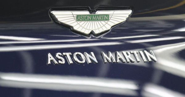Aston Martin tightens price range for its stock market