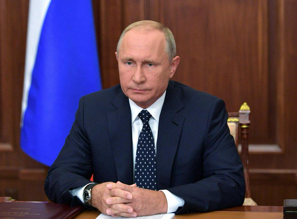 Putin expresses "serious concern" over Ukraine's move to impose martial law