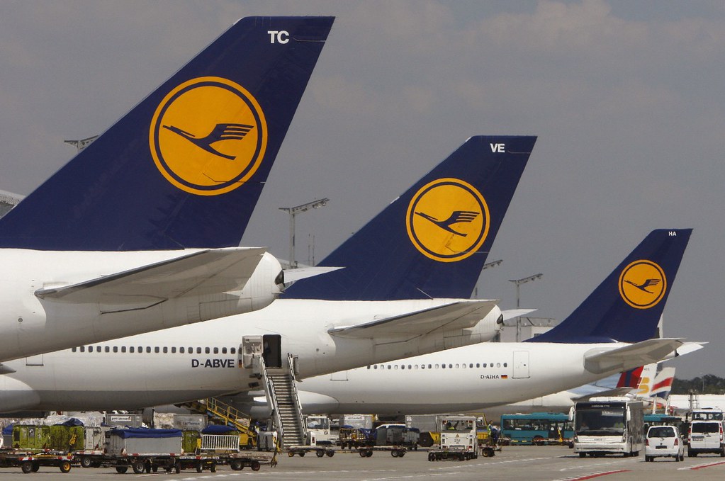 Lufthansa has cut losses to a million euros every two hours, says CEO