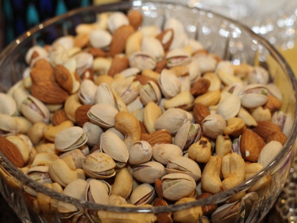 Benefits of eating nuts for breast cancer survivors