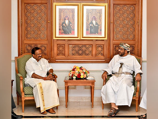 Union Minister Muraleedharan concludes official visit to Oman 