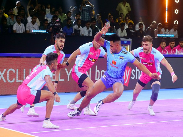 Jaipur Pink Panthers Edge Out Bengal Warriorz in Thrilling Kabaddi Clash