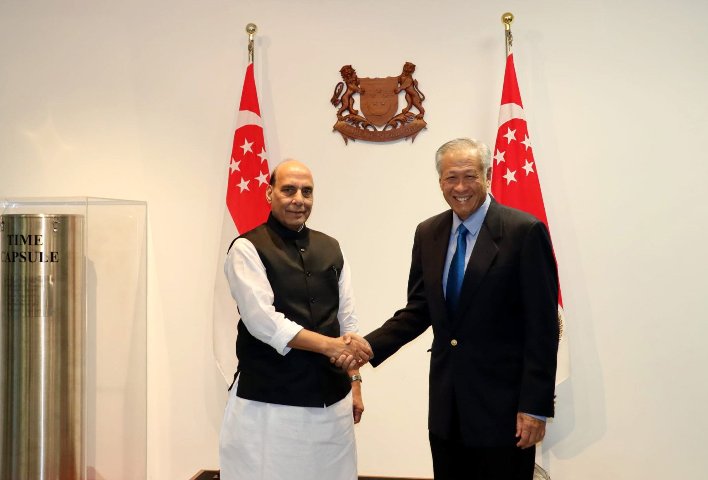 Defence Ministers of Singapore-India laud cooperation growth in maritime domain