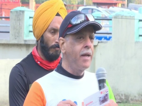J-K: 61-year-old marathoner runs from Patnitop to Kanyaikumari to raise funds for rehabilitation of differently-abled soldiers 