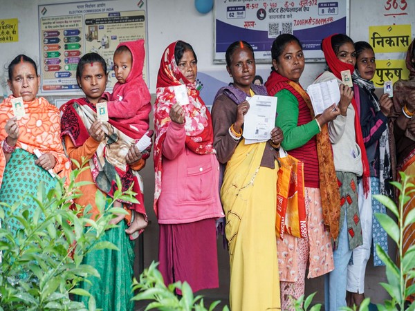 High Turnout in Jharkhand, Moderate in Maharashtra as Assembly Polls Progress