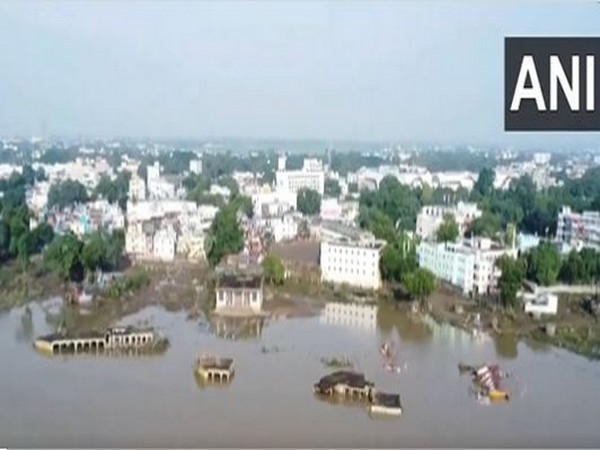 Tamil Nadu: Buildings go under water in Tirunelveli as river in spate after heavy rains