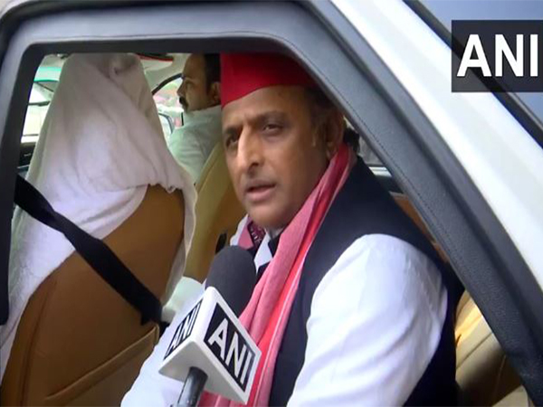 Akhilesh Yadav Criticizes BJP Over Shah's Ambedkar Remarks