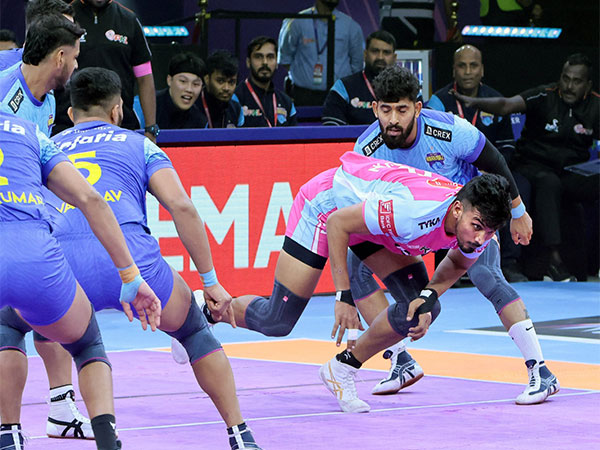 Jaipur Pink Panthers Secure Playoff Spot with Thrilling Comeback Victory