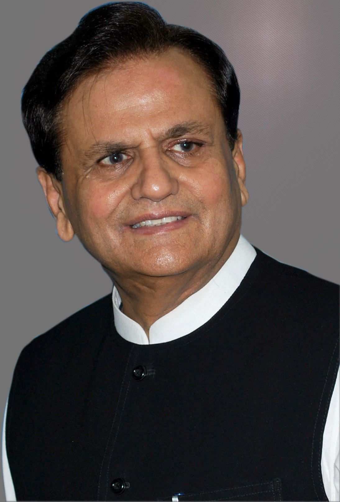 Ahmed Patel says Modi's body language a testimony to fear from Grand Alliance
